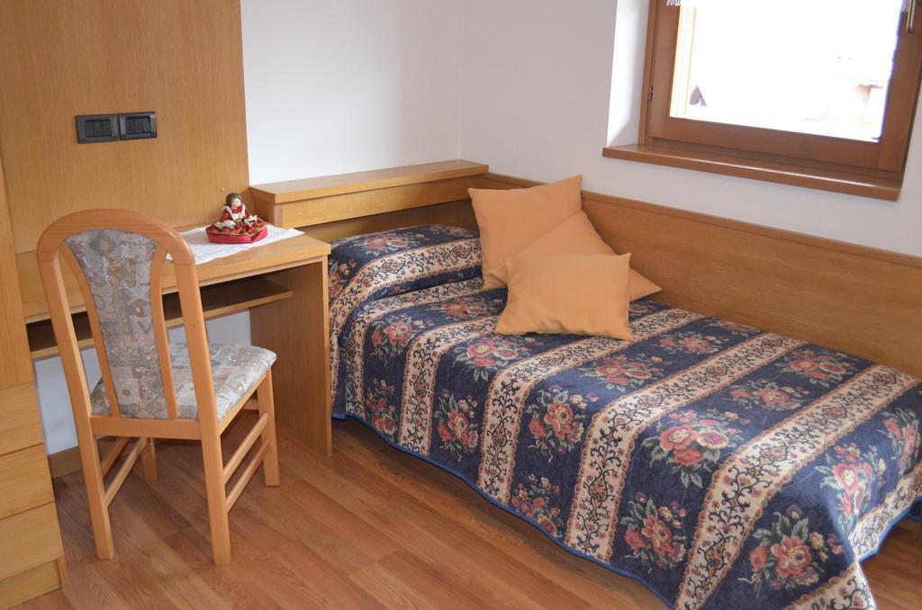 Residence Antares Andalo Pokoj fotografie