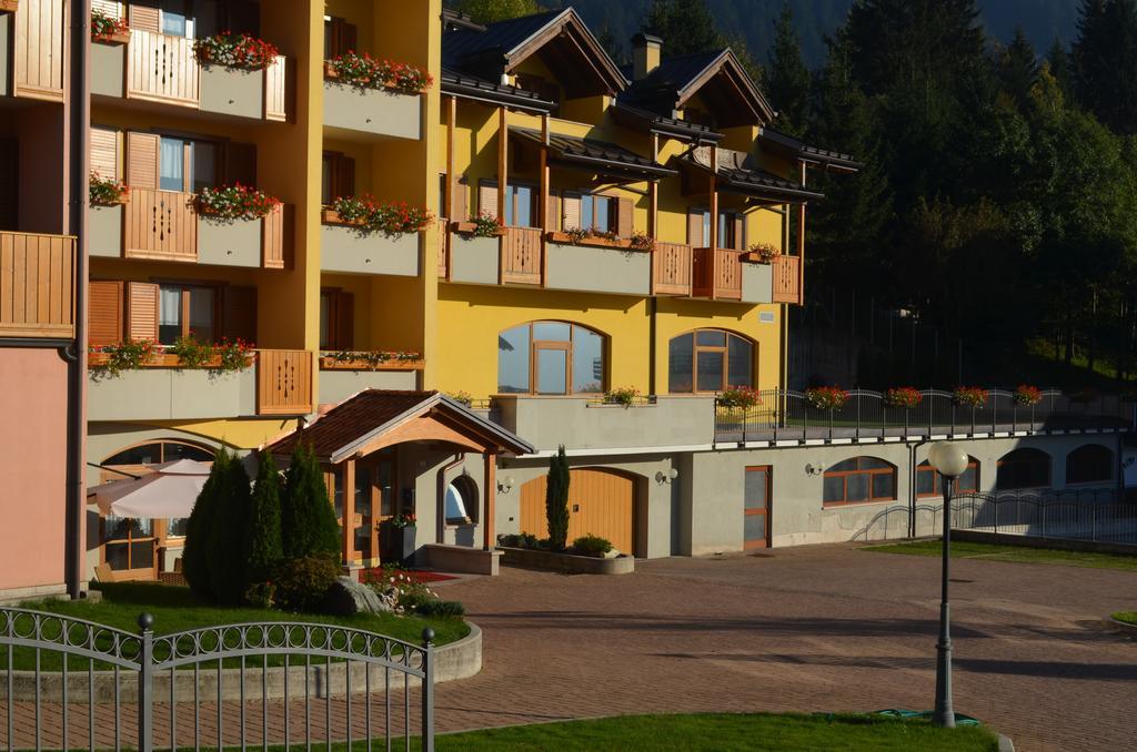 Residence Antares Andalo Exteriér fotografie